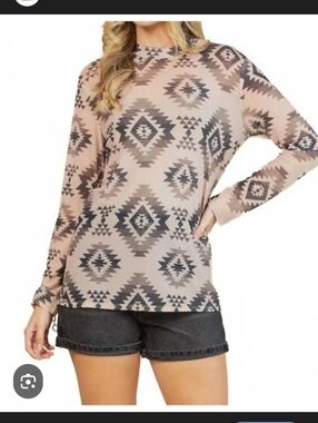 Avery Charcoal & Cream Aztec Mesh Long Sleeve Sz Xl